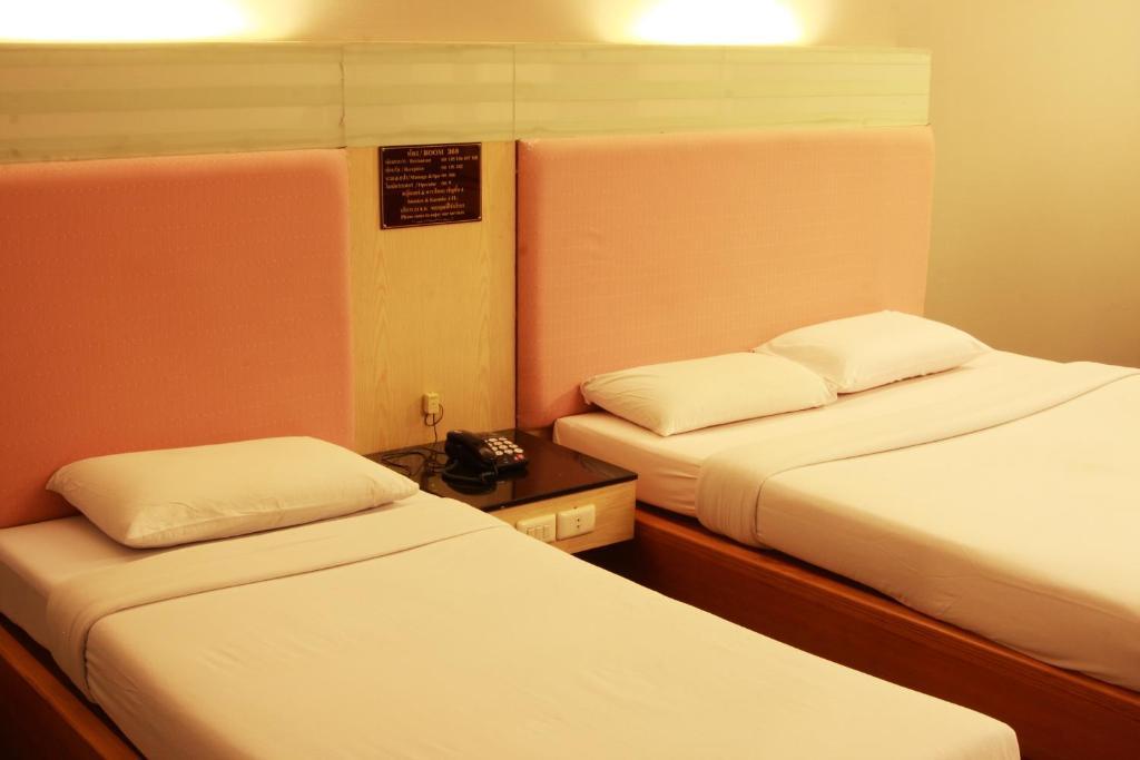 Pradipat Hotel Bangkok Phòng bức ảnh